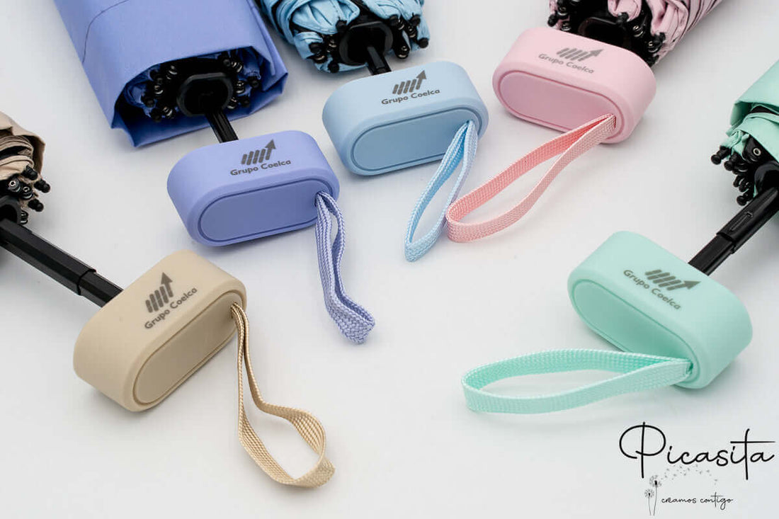 Paraguas plegable personalizado en tonos pastel con estuche rígido de alta calidad