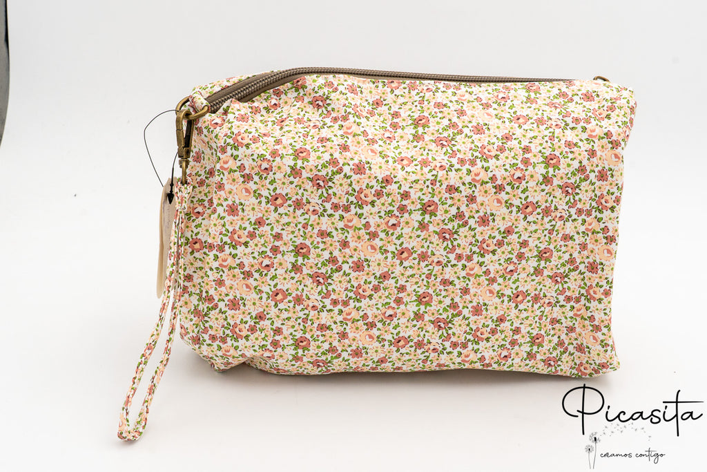 Personalized Bag with Toiletry Kit