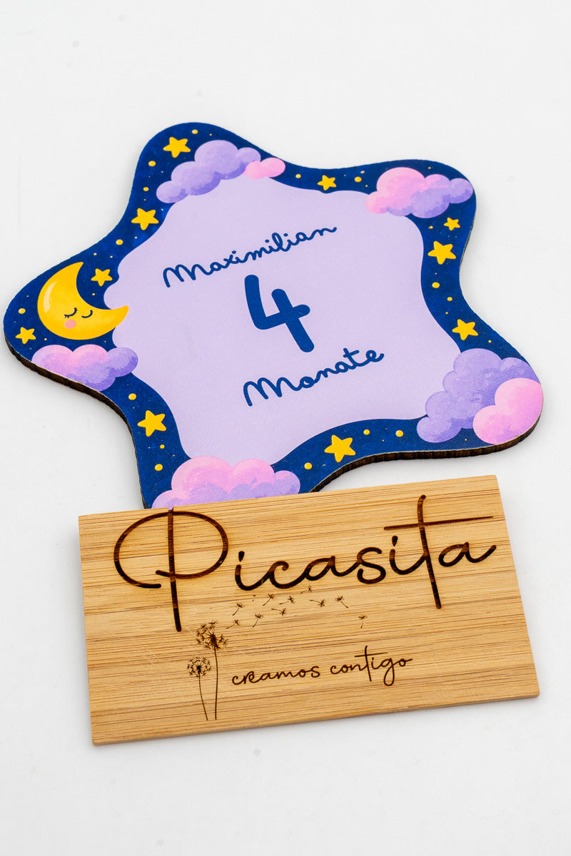 Personalised wooden baby milestone discs