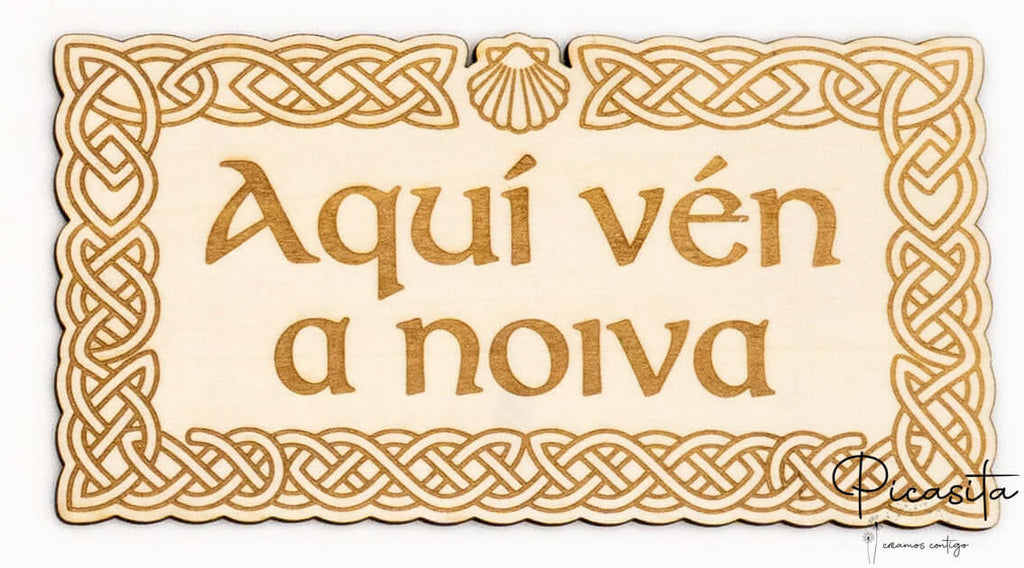 Cartel Aqui Llega la Novia