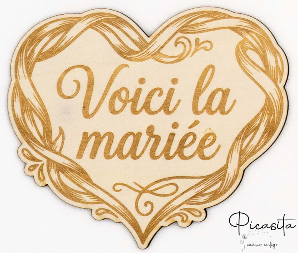 Cartel Aqui Llega la Novia
