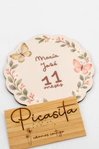 Personalised wooden milestone cards for babies