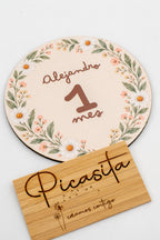 Personalised wooden milestone cards for babies