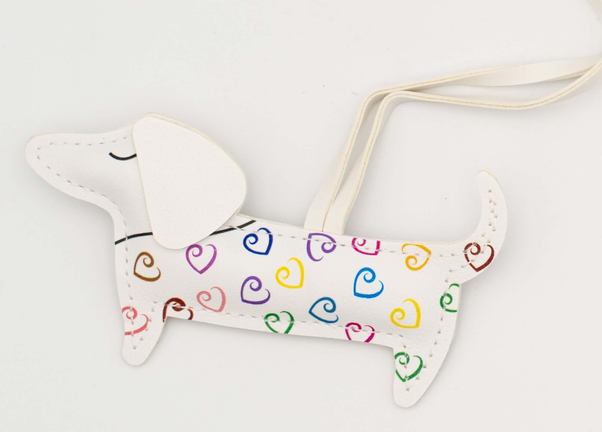 Colgantes para Bolsos de Cuero PU Perro Salchicha Blanco Corazones Color