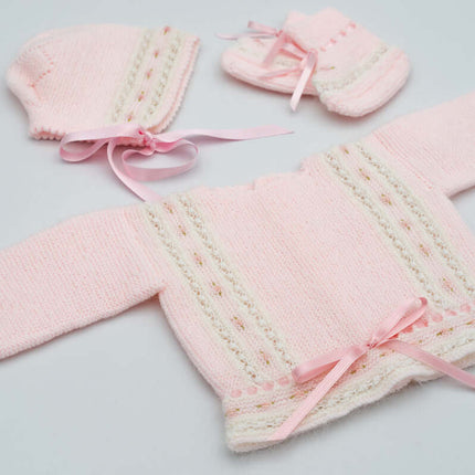 conjunto_recien_nacido_jersey_gorro_y_botitas_rosas_modelo_3