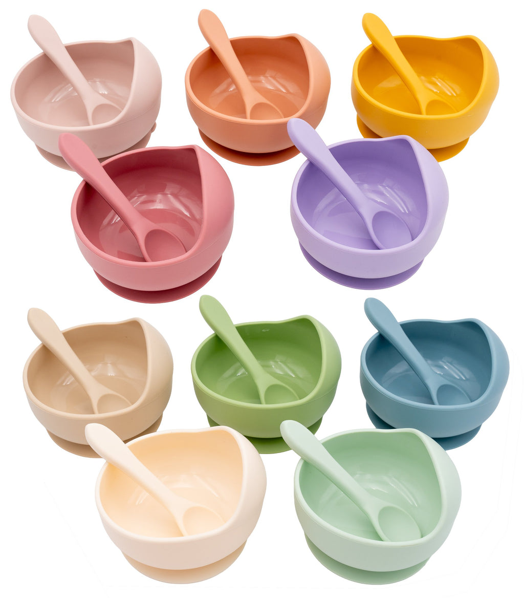 Silicone bowls with spoons in various colours