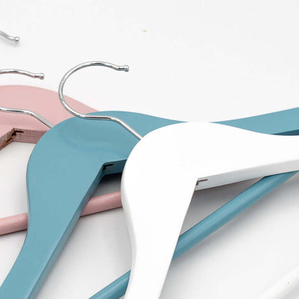 Percha Infantil Personalizada | Perchas de Madera de Colores (Pack 3)