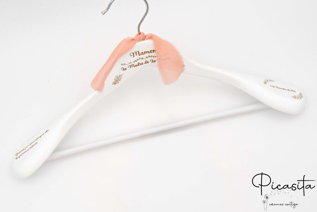 percha_personalizada_de_boda_hombros_anchos