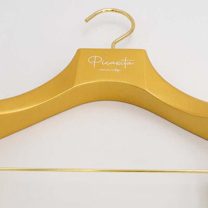 Perchas Doradas Personalizadas