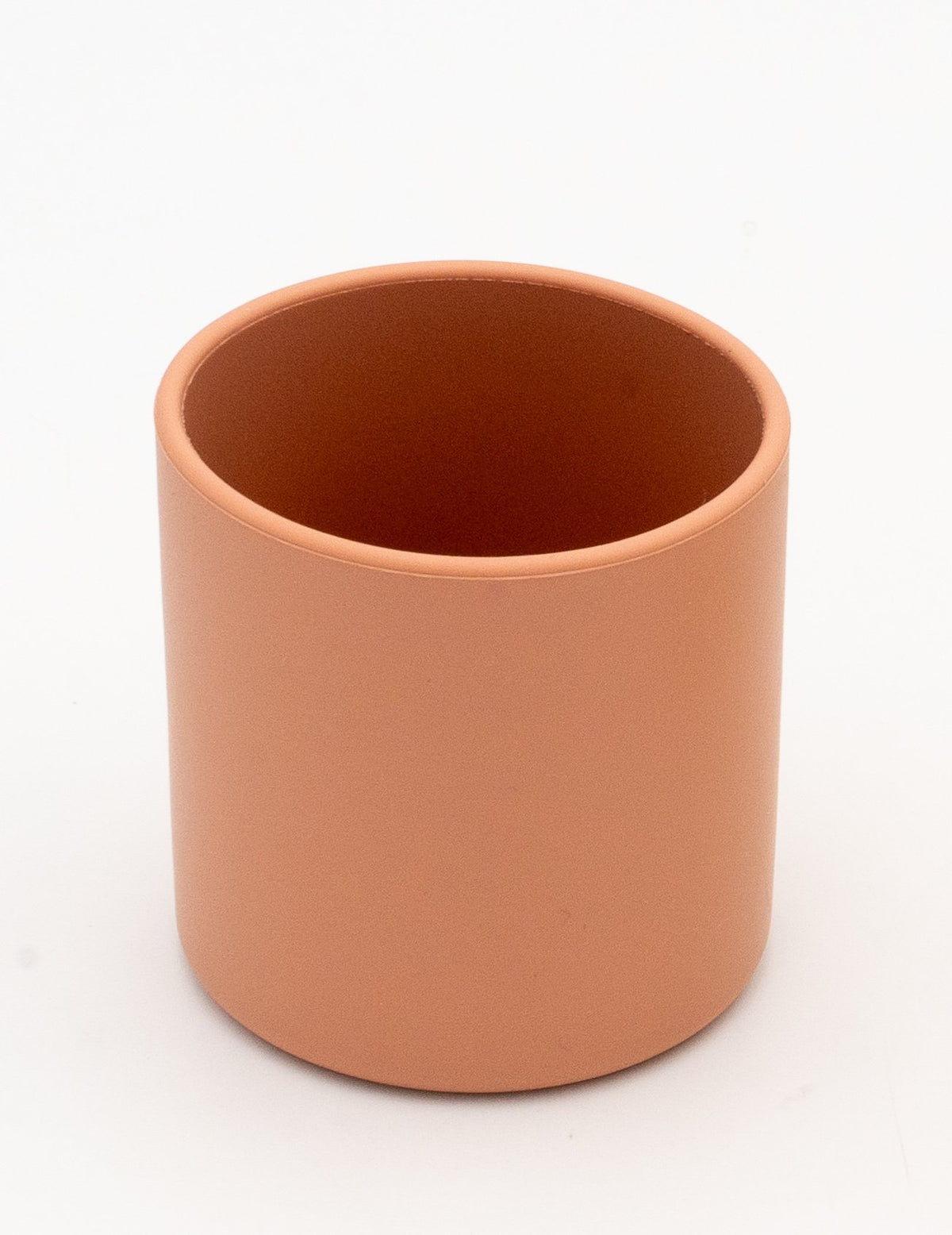 Clay-coloured silicone cup with no visible engraving