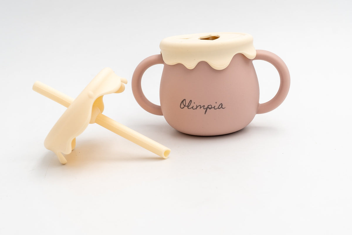 Vaso tarro de miel personalizado con nombre Olimpia y sus dos tapas crema